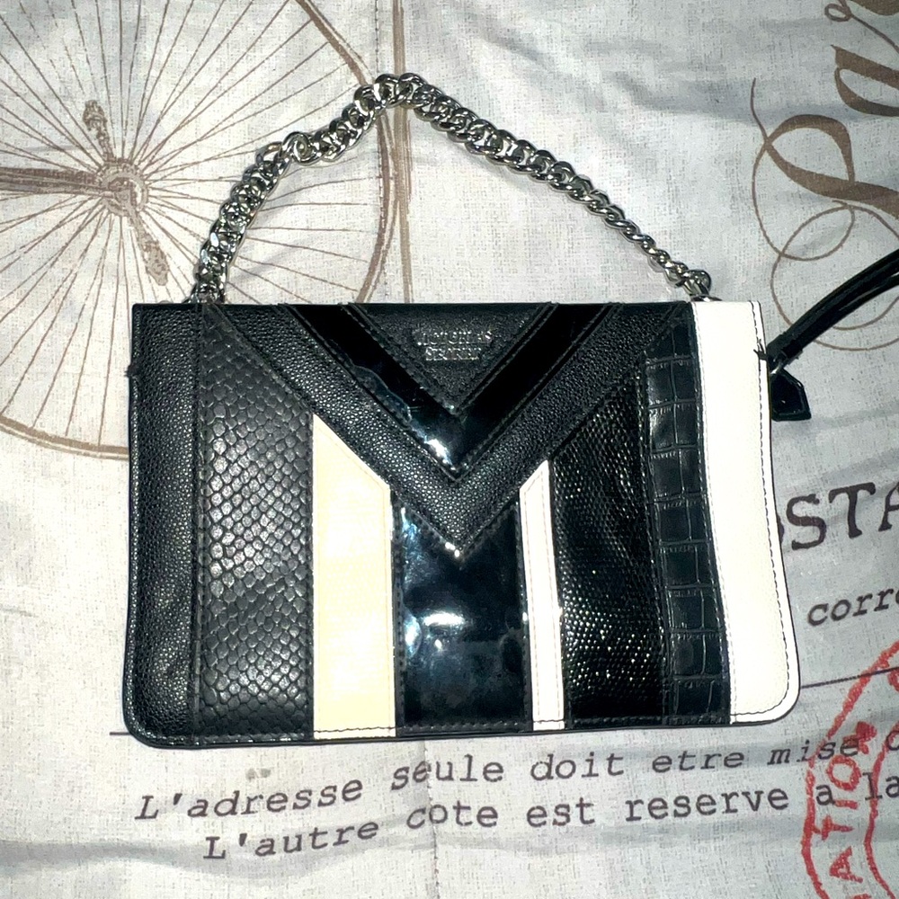 Victoria’s‎ Secret purse